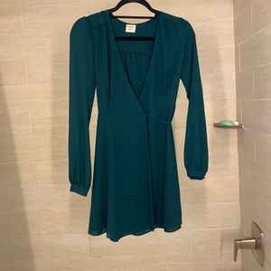Aritzia wrap dress